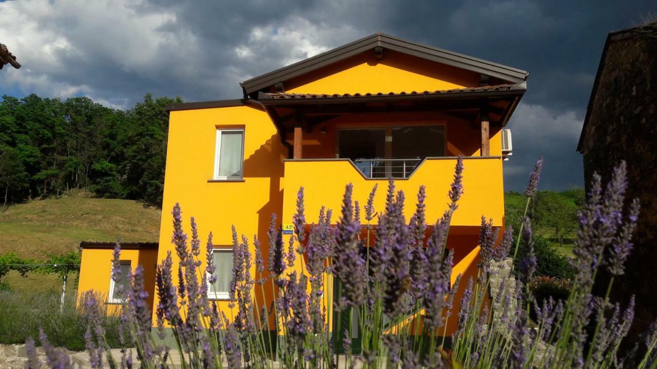 Pocitniska Hisa Dobravlje Exterior foto