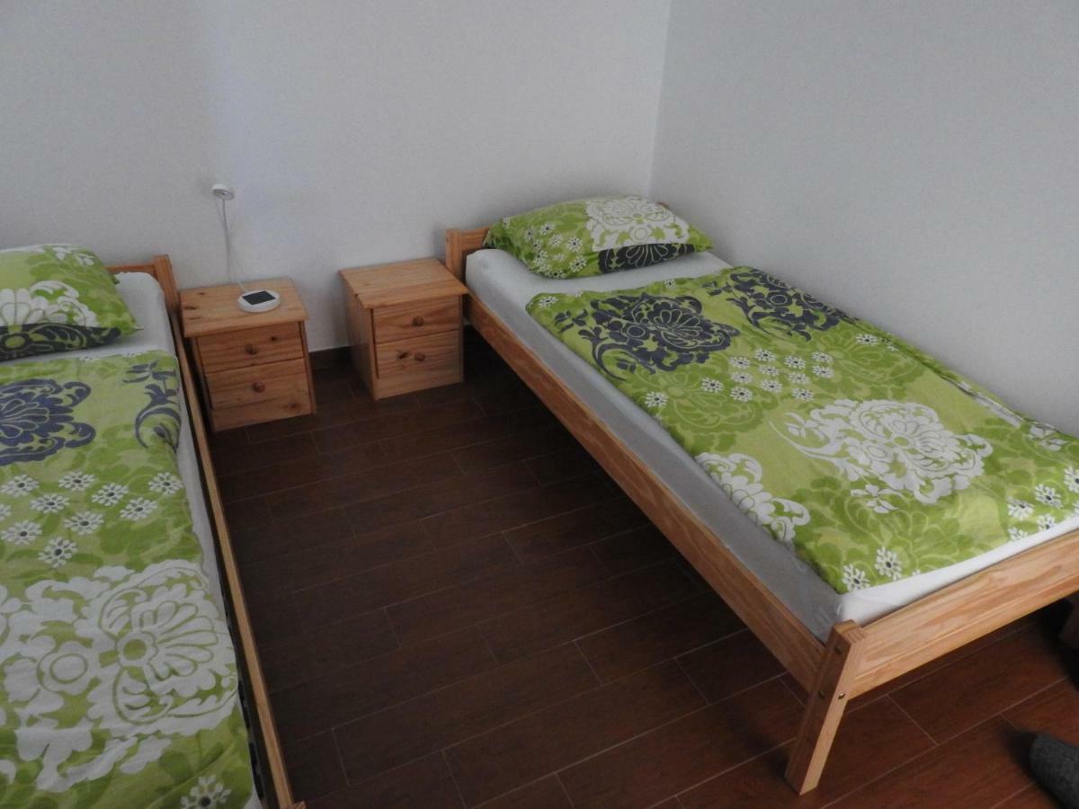 Pocitniska Hisa Dobravlje Exterior foto